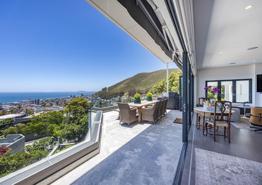 4 Bedroom Property for Sale in Fresnaye Western Cape